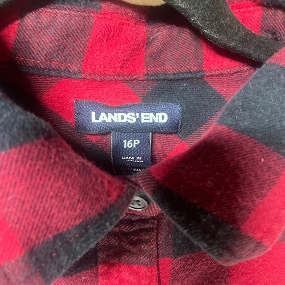 Lands End Women’s Red Black Plaid Flannel Button Down Shirt Size 16P - Picture 3 of 8